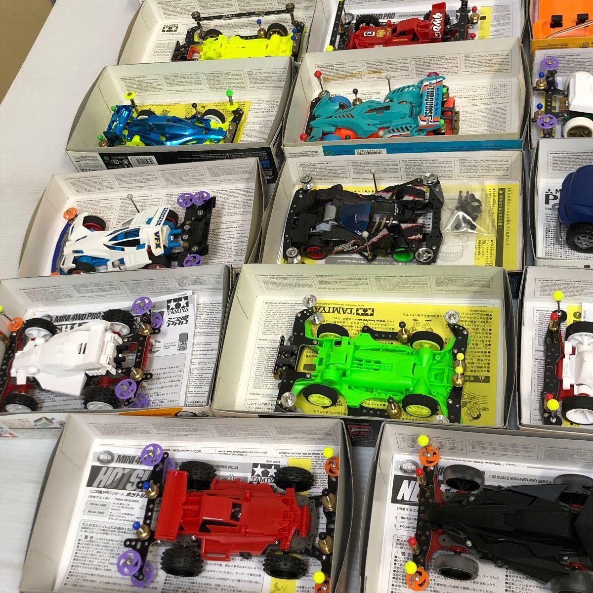 △①【ジャンク品】TAMIYA ミニ四駆 まとめ 大量 ※欠品・破損・動作等