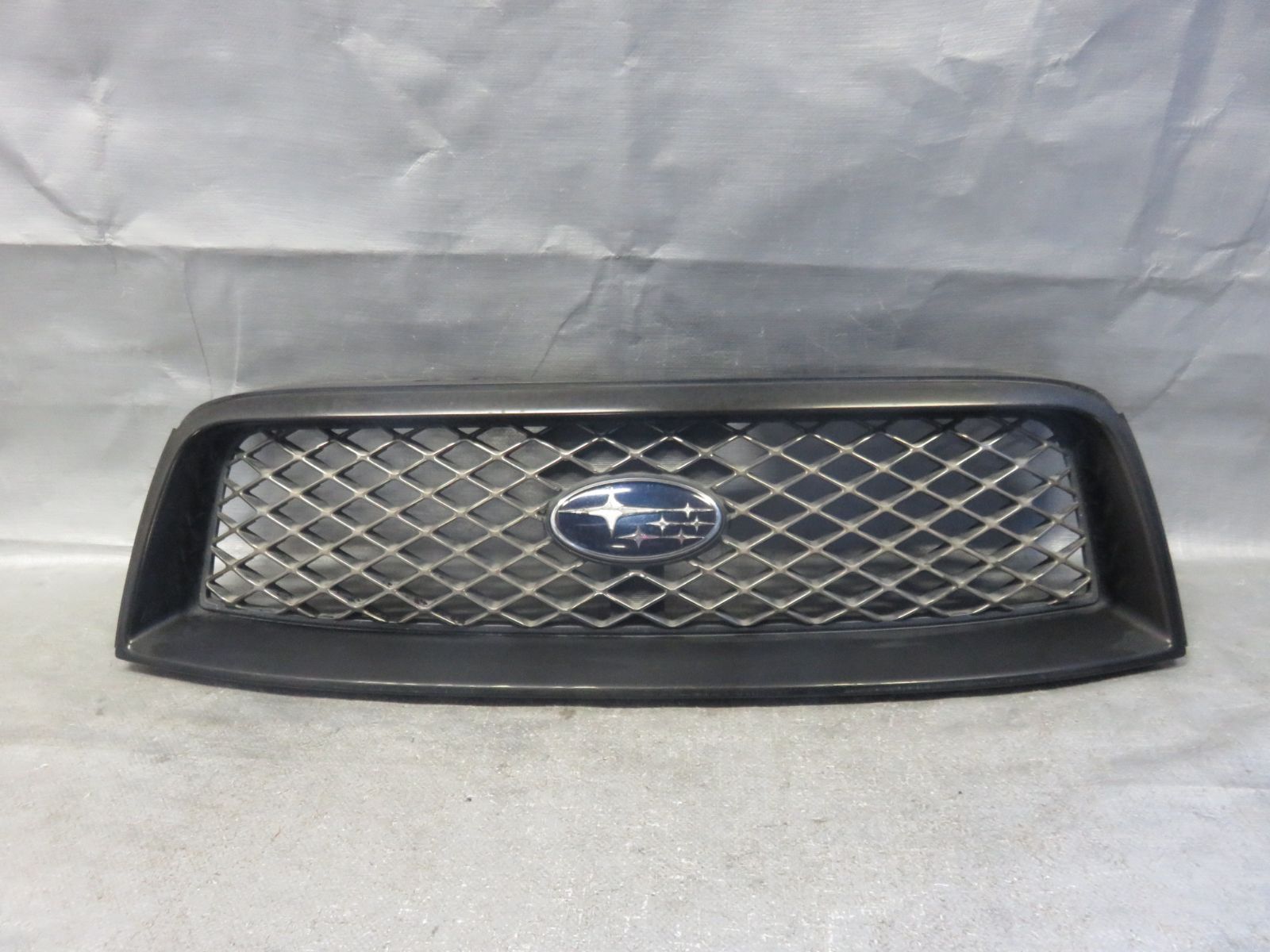 ☆STD8768/スバル フォレスター SG5 SG9 純正 フロントグリル