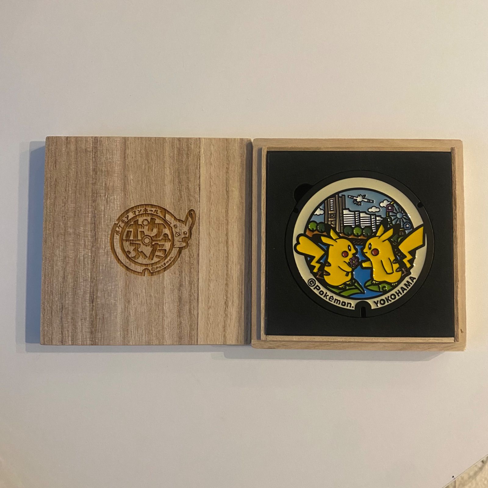 限定品》ポケふた 横浜 ピカチュウ 金属製小さいマンホール ヴィレッジ