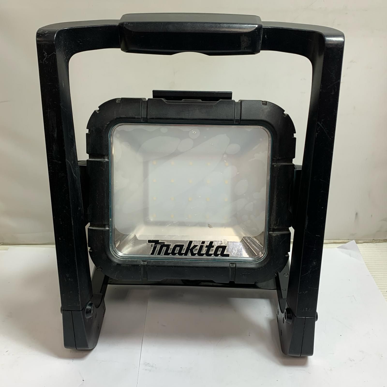 ♭♭MAKITA マキタ 18 V 充電式LEDスタンドライト 本体のみ ML 805 ブルー
