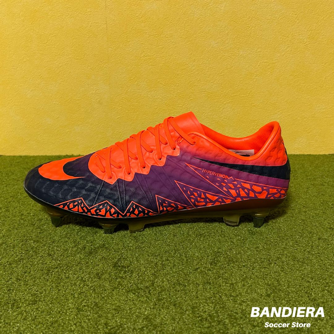 新品・未使用】NIKE ナイキ サッカースパイク ハイパーヴェノム
