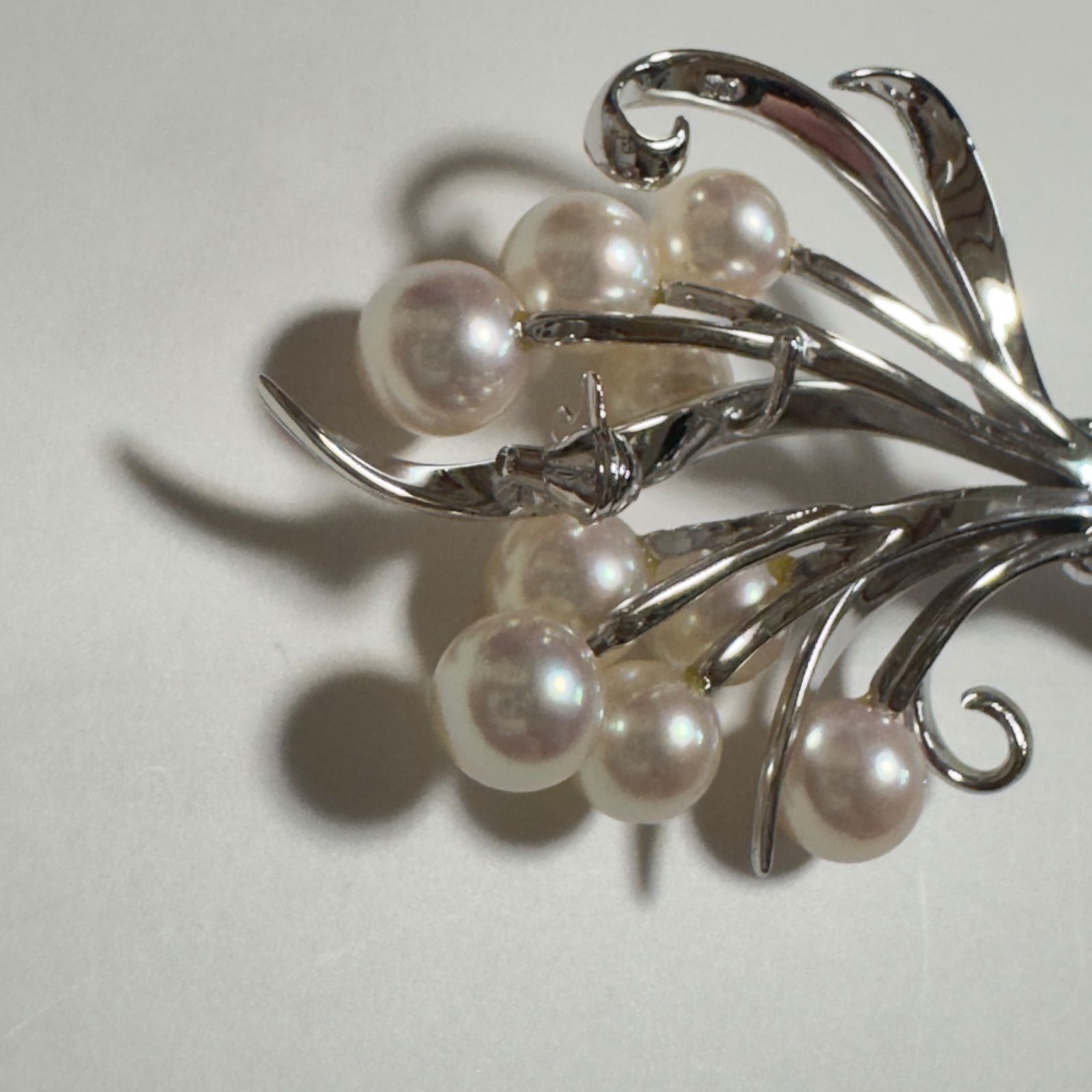 ミキモト MIKIMOTO花束ブローチsilver - メルカリ