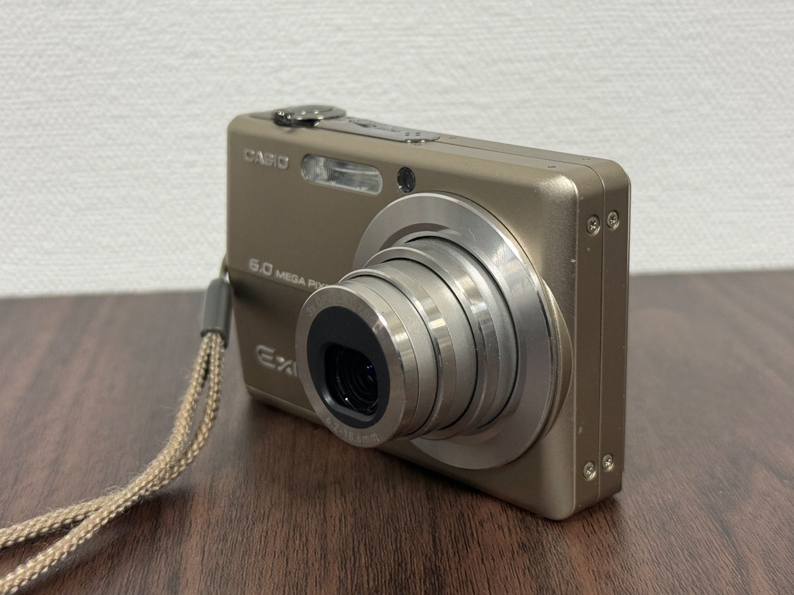 CASIO EXILIM ZOOM EX-Z600 デジカメ - メルカリ