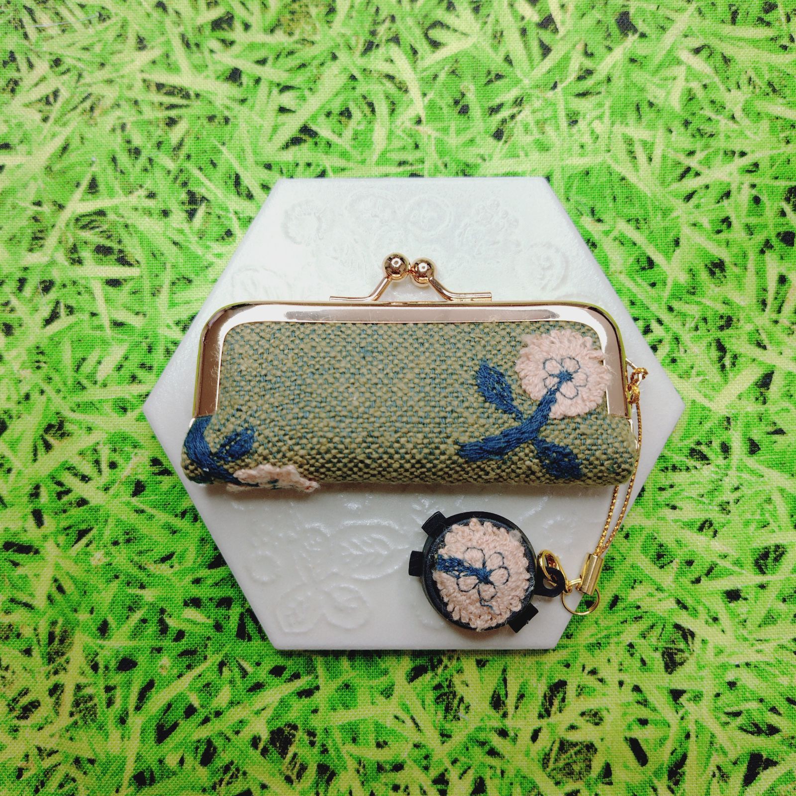 ミナペルホネン✨skip スキップ カーキ✨朱肉付き がま口 印鑑ケース