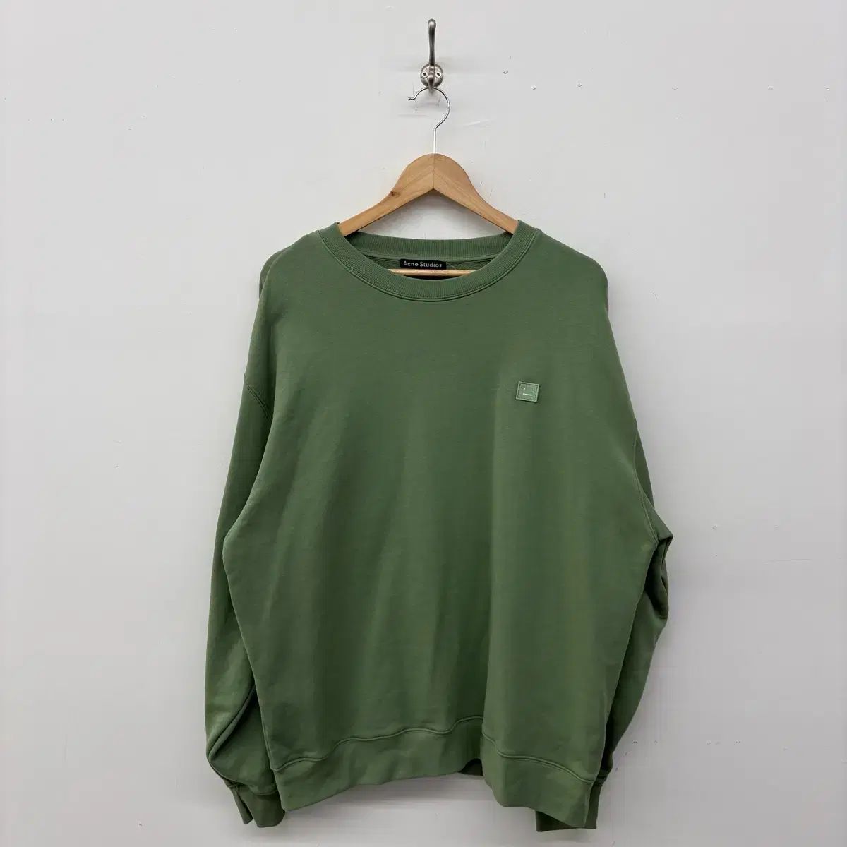 Acne Studios アクネストゥディオズ フェイス ロゴ スウェット