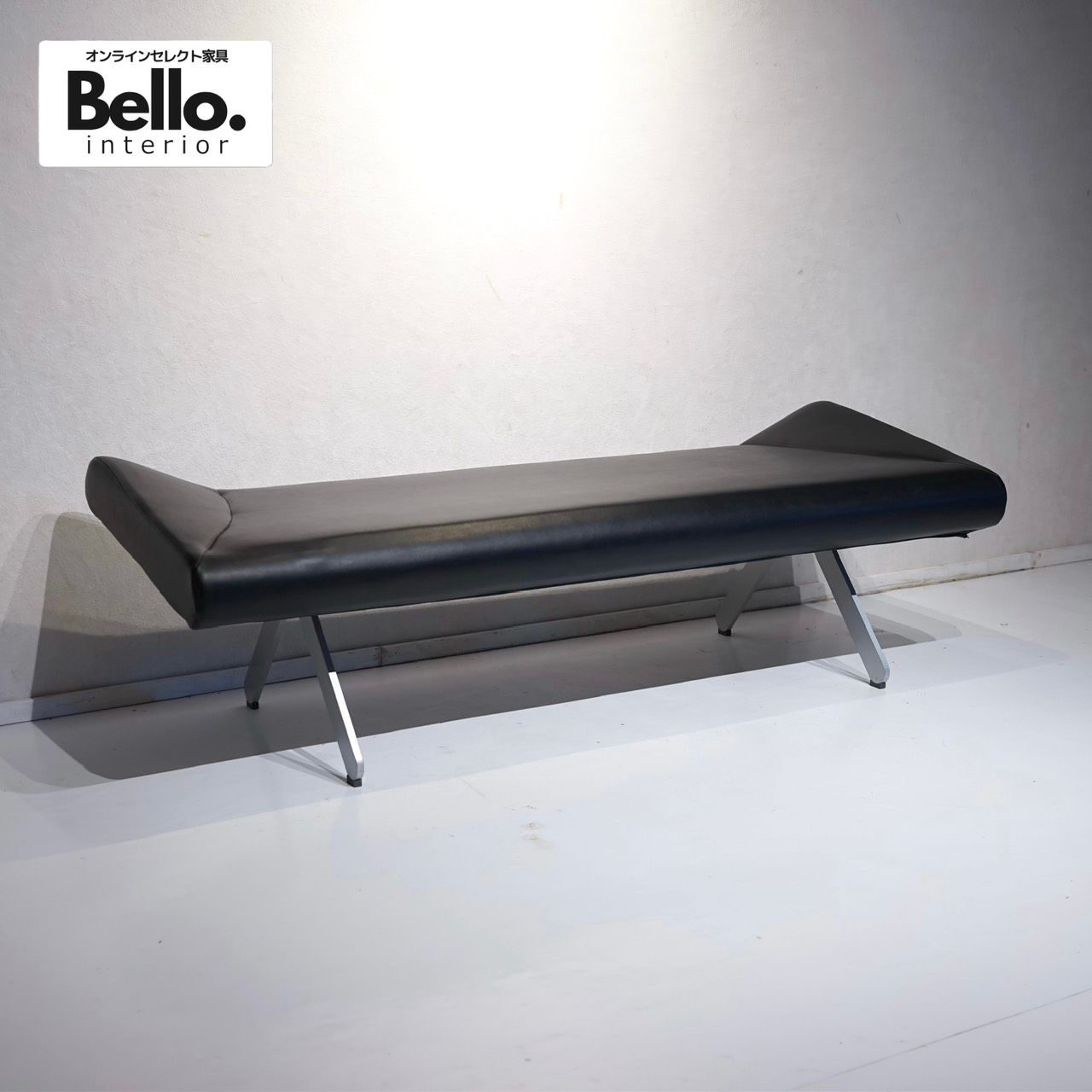 Cassina カッシーナ BOOMERANG bench ブーメランベンチ ダイニングベンチ 椅子 ベンチ 本革 レザー ブラック モダン ミッドセンチュリー ラグジュアリー