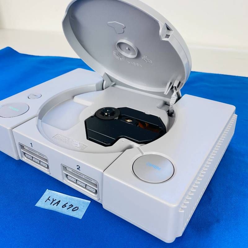 ◇トYA670【すぐに遊べるセット】美品 SONY playstation SCPH-7500