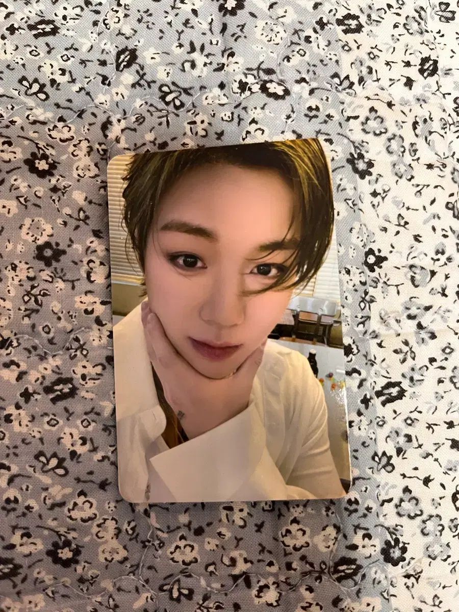 パク・ジフン(PARK JIHOON) Blank or Blackトレカ まとめ売り - メルカリ