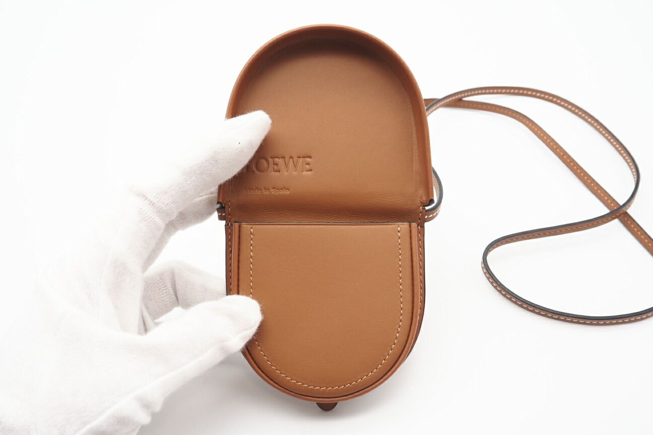 ☆3日以内返品可☆ 極美品 LOEWE ロエベ アナグラム ヒールポーチ ミニ