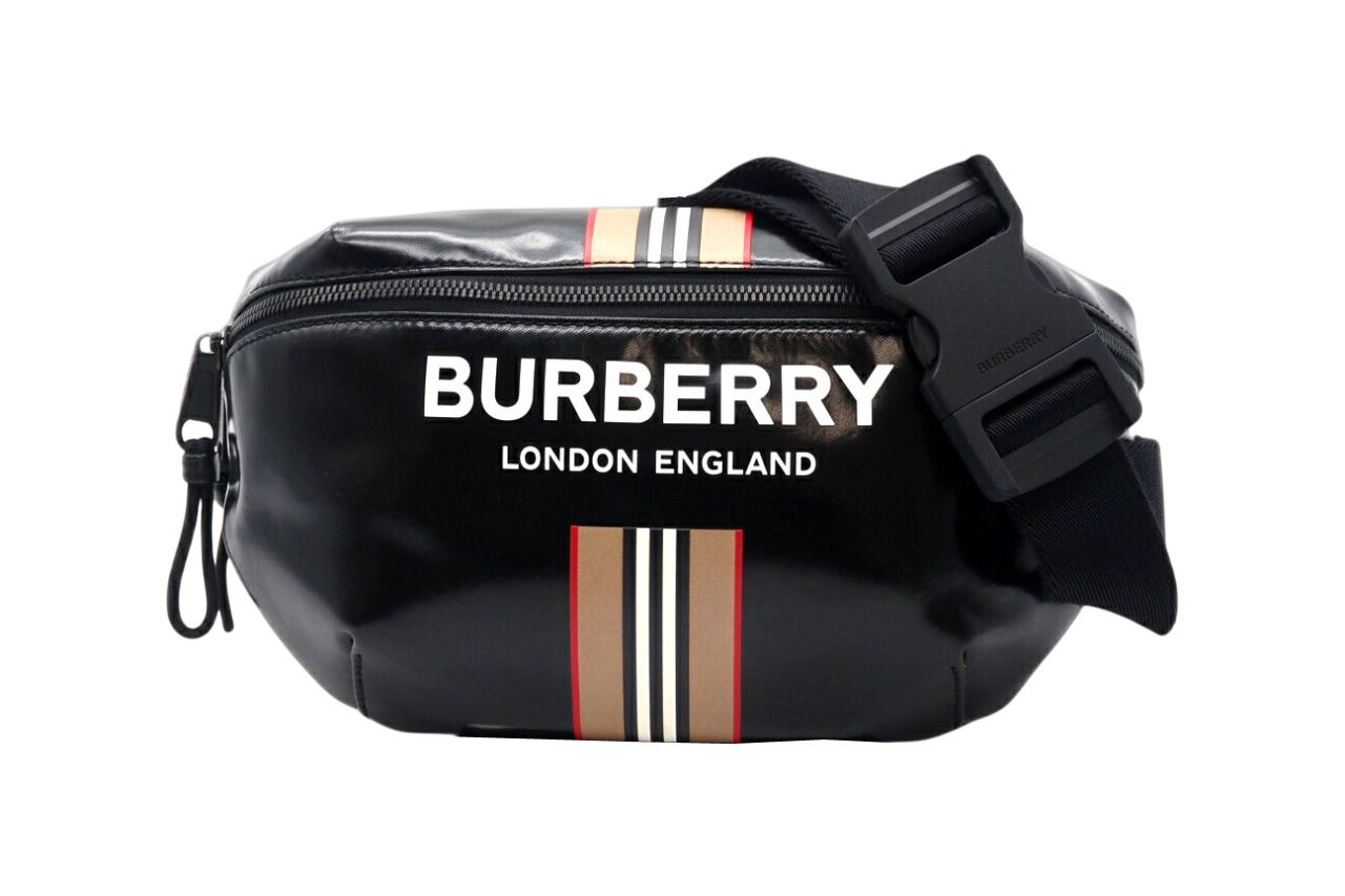 美品　BURBERRY　バーバリー　ボディバッグ　ロゴ　ロンドン ☆3日以内返品可☆ 美品 BURBERRY バーバリー コーティングキャンバス