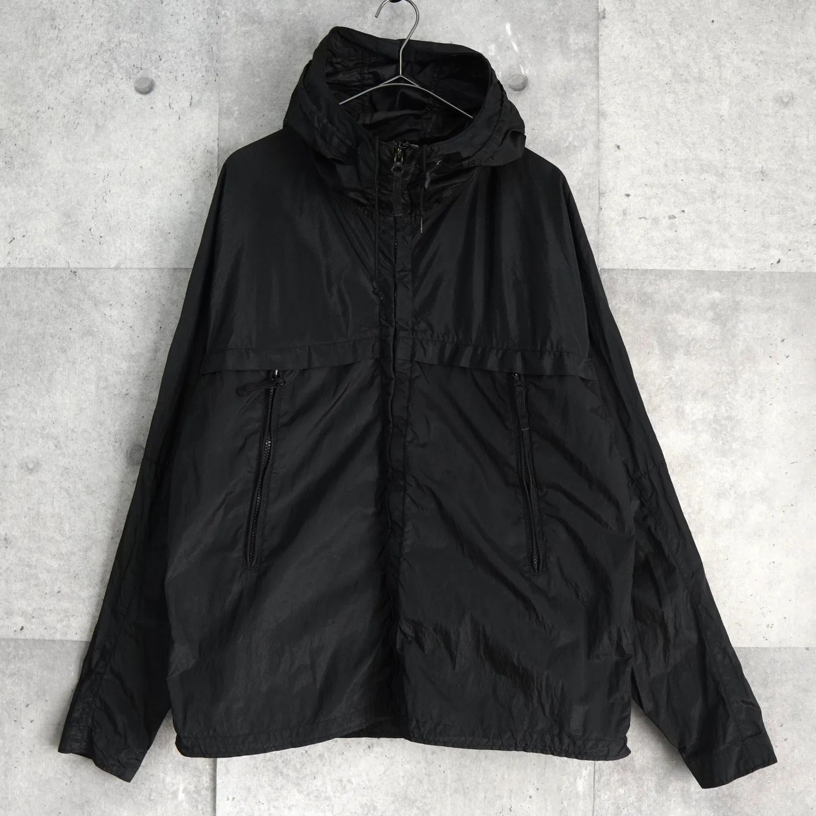 ストーンアイランド コンパスバッジ ガーメントダイ ナイロン