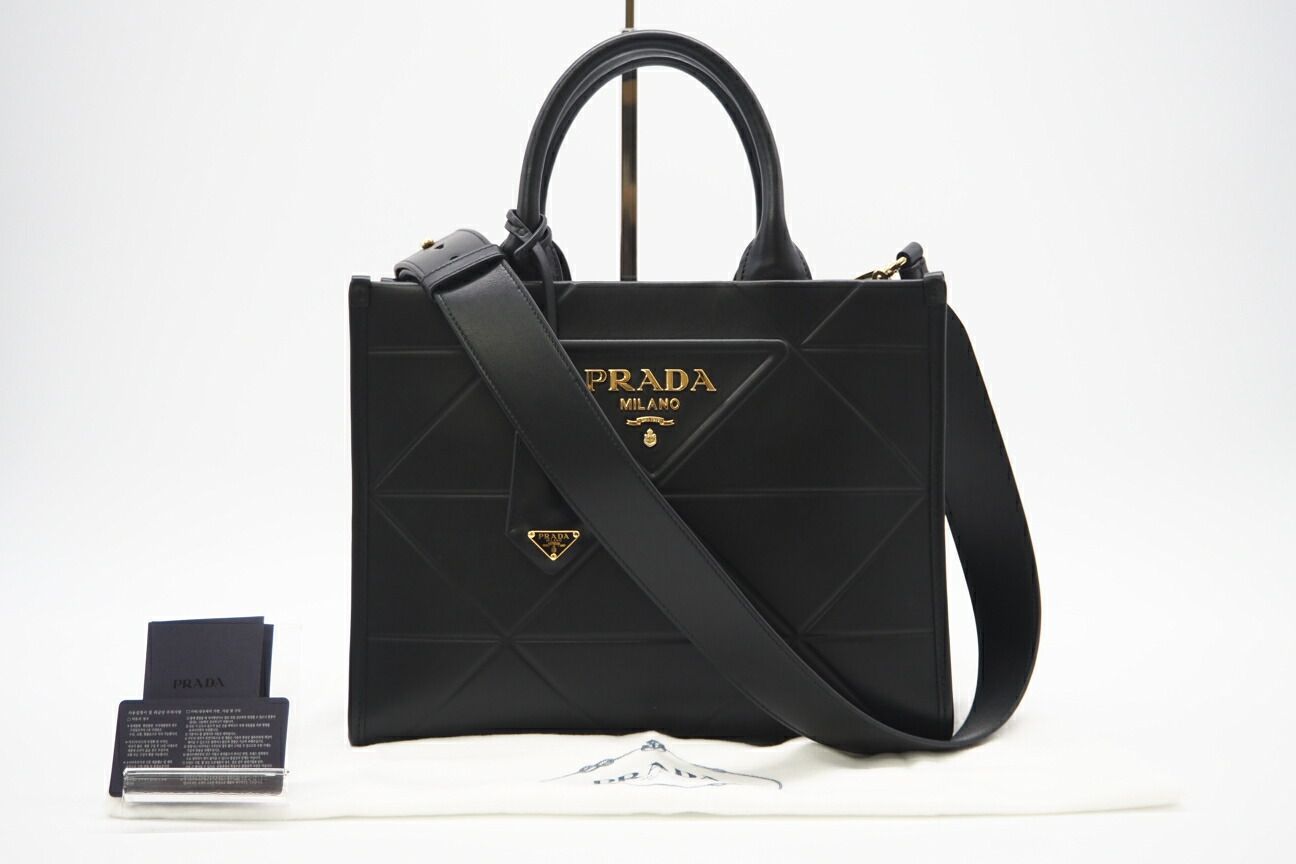 ☆3日以内返品可☆ 極美品 PRADA プラダ メタルロゴ シンボルトップ