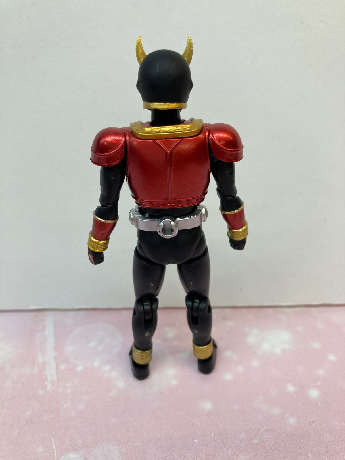広店】開封・組立済み 掌動EXCEED 仮面ライダークウガ マイティ