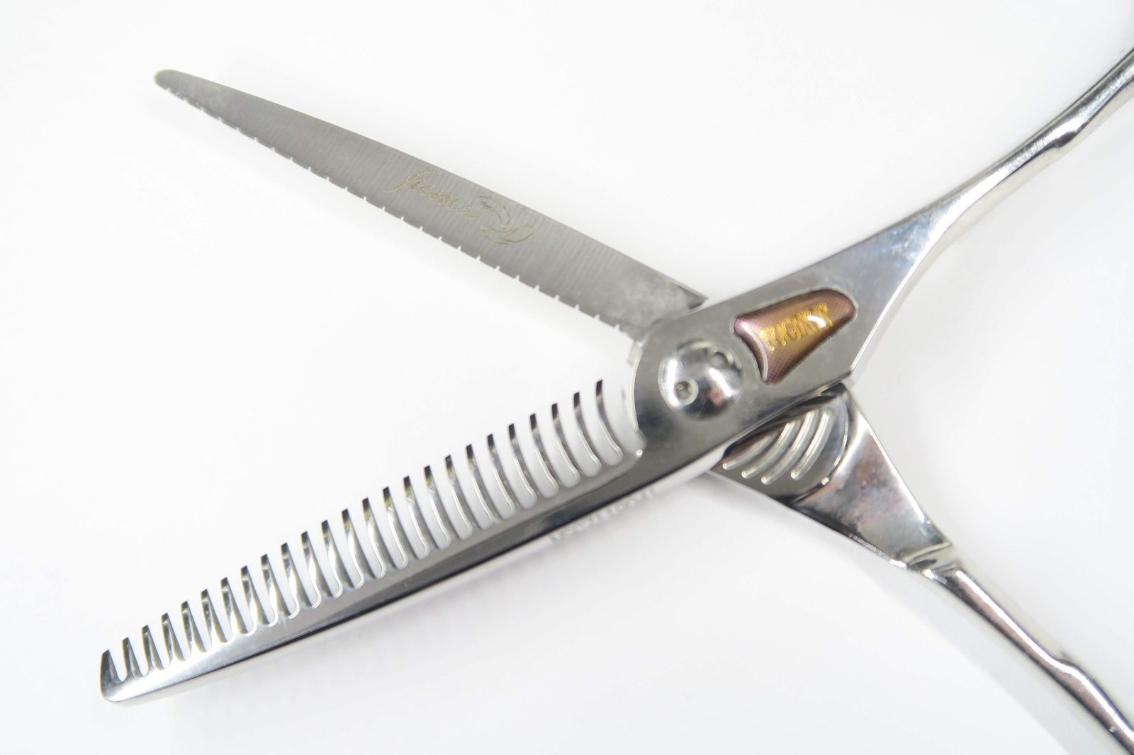 Cランク【トギノン TOGINON】 fuma クイーン 5.5 セニング 美容師