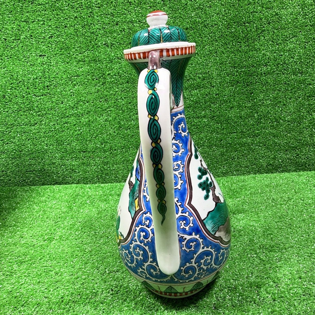 共箱付】九谷焼 古九谷意 水瓶 水注 陶山 銘 角福 色絵 山水人物図