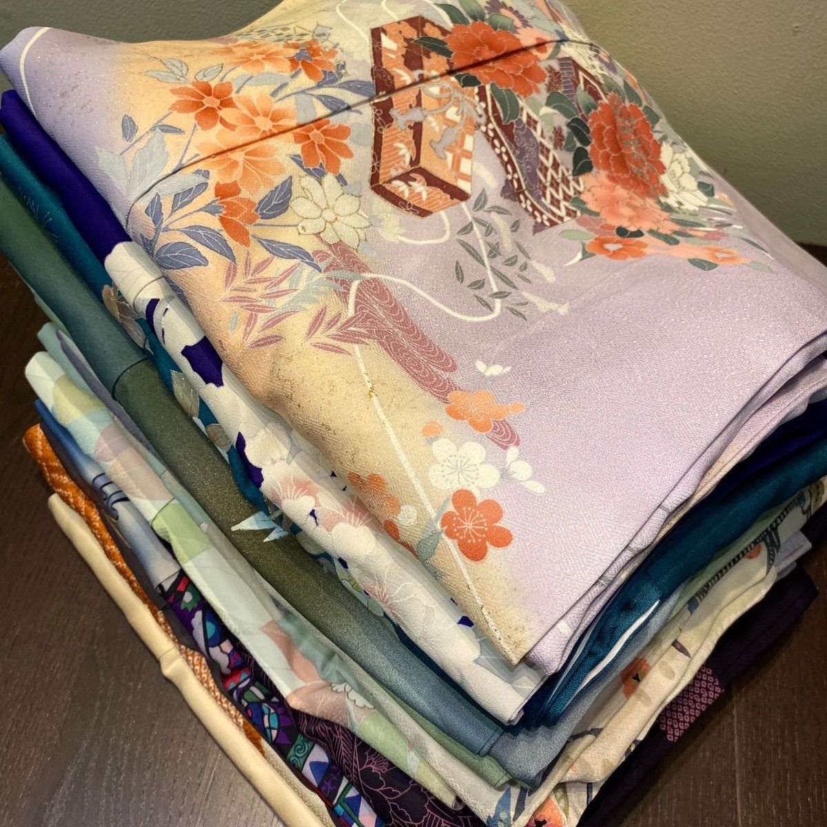 まとめ売り】正絹訪問着14枚 リメイク素材 ハンドメイド向け - メルカリ