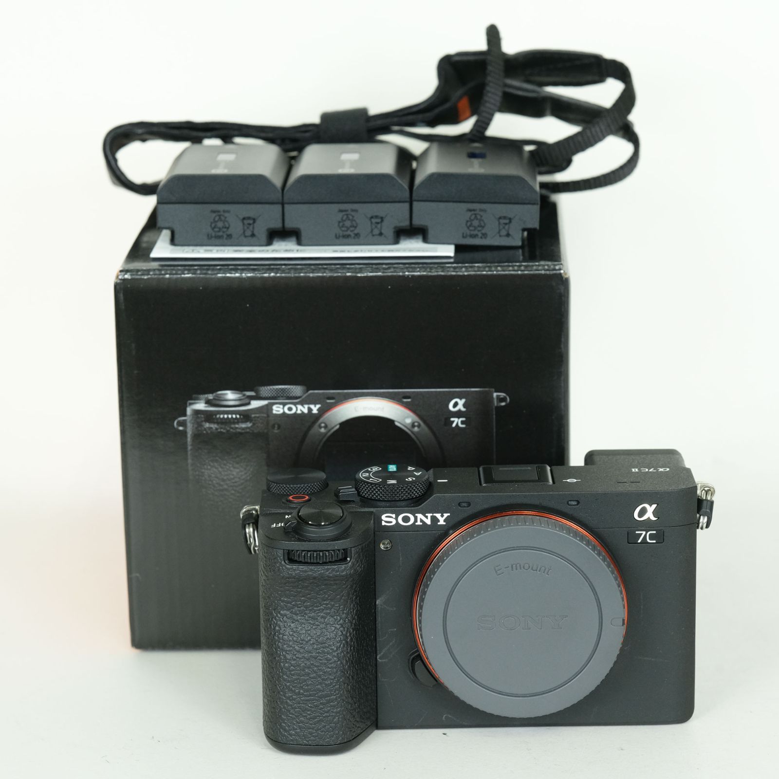 美品 | シャッター数1,691回｜バッテリー3個付] SONY α7C II（ILCE