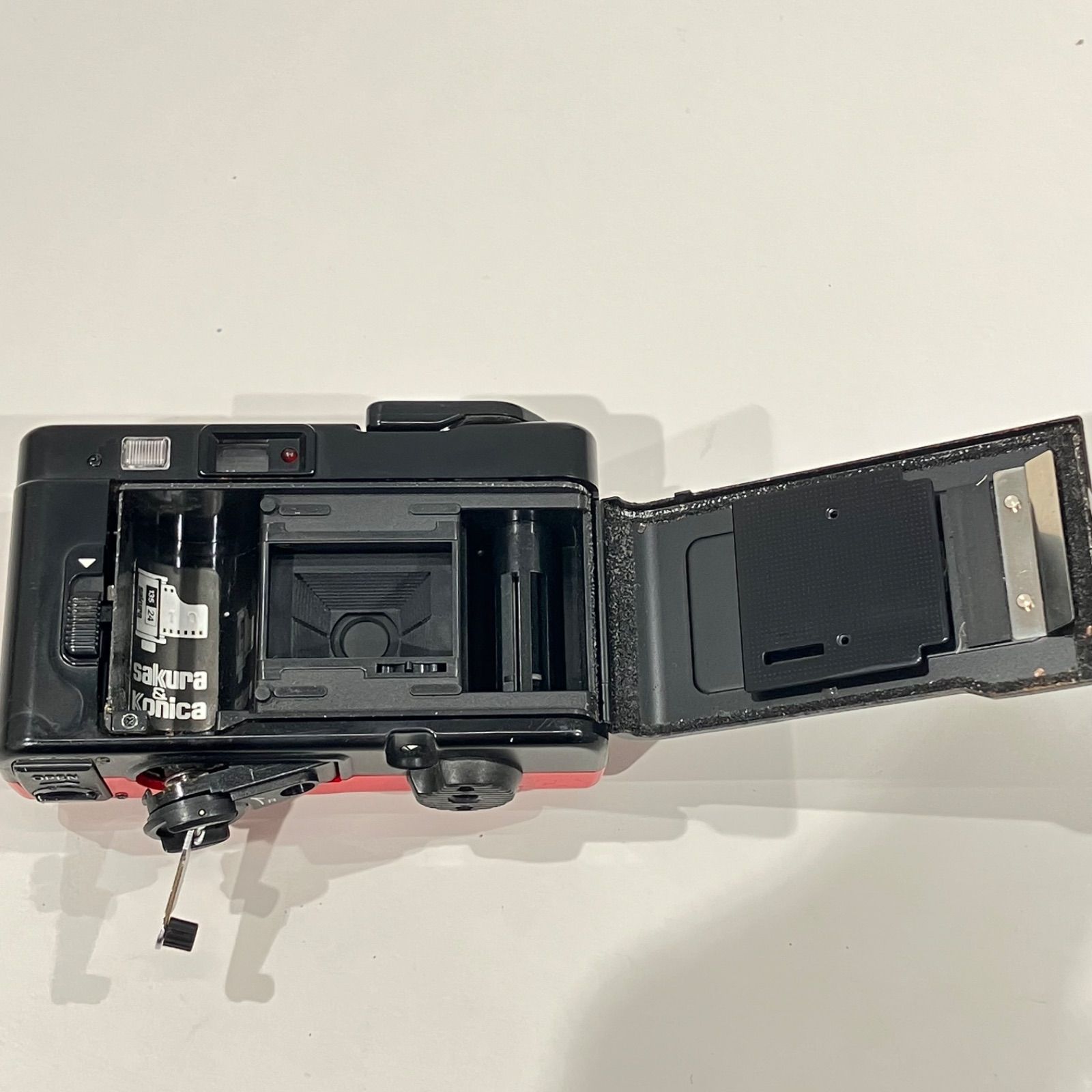 カメラ Konica C35 EF3 レッド フィルムカメラ レトロ ジャンク【送料