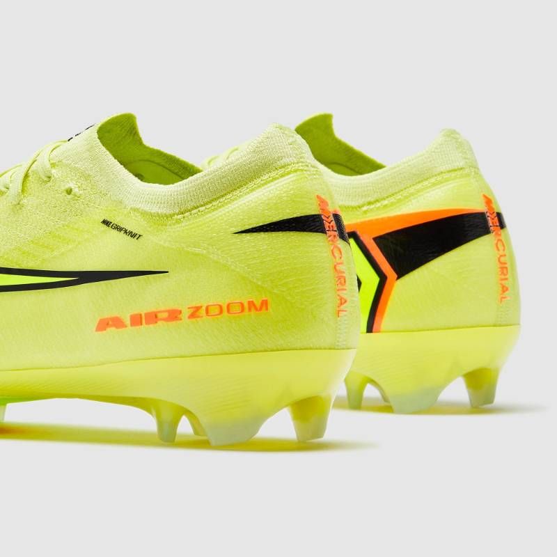 送料無料・匿名配送】Nike ナイキ サッカースパイク Air Zoom