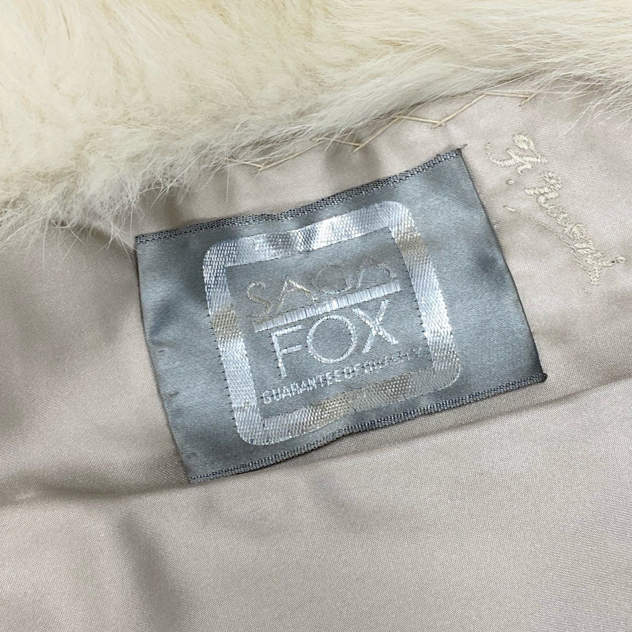 SAGA FOX 本毛皮 フォックスファーコート 銀サガ ボリューム◎ ホワイト 60b3 SAGA FOX サガフォックス 銀サガ 極厚 シャドーフォックス ロング