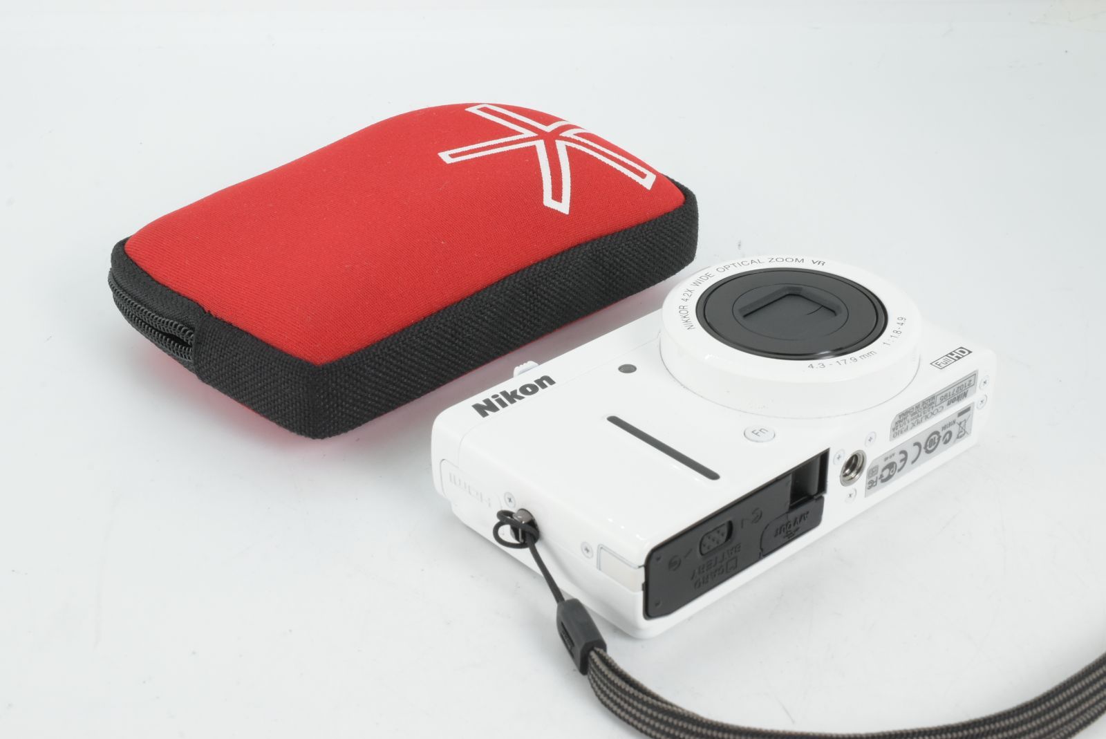 美品】Nikon Coolpix P310 White Compact Digital Camera 16.1MP