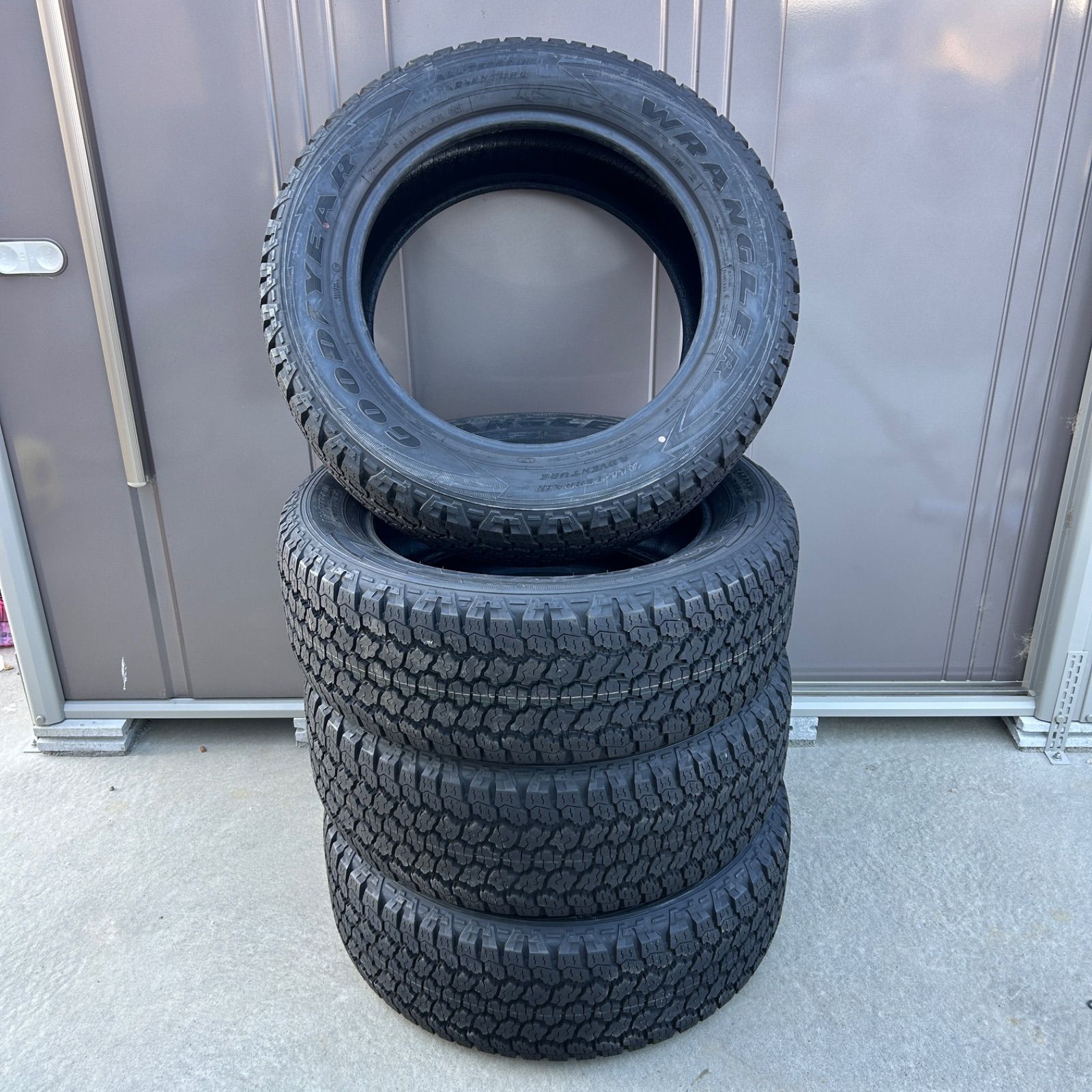 新品・未使用】GOOD YEAR グッドイヤー WRANGLER ラングラー 255/60R20 