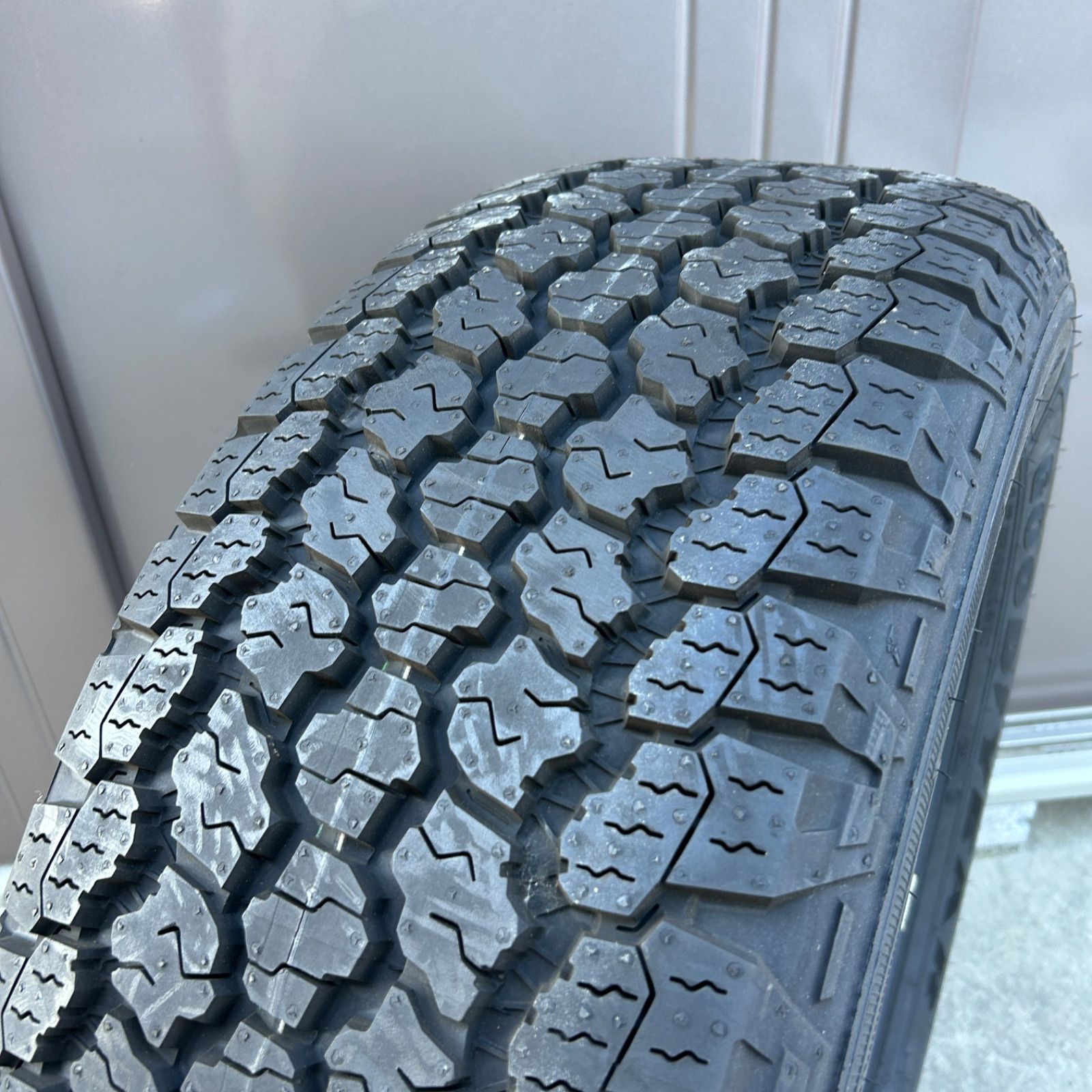 新品・未使用】GOOD YEAR グッドイヤー WRANGLER ラングラー 255/60R20
