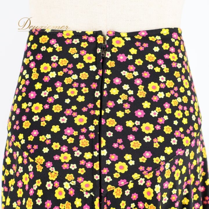 フラメンコ衣装　☆ファルダのみです☆　＊シージョ別売 フラメンコ 衣装 ファルダ スカート シージョ セット ブラック系 花柄