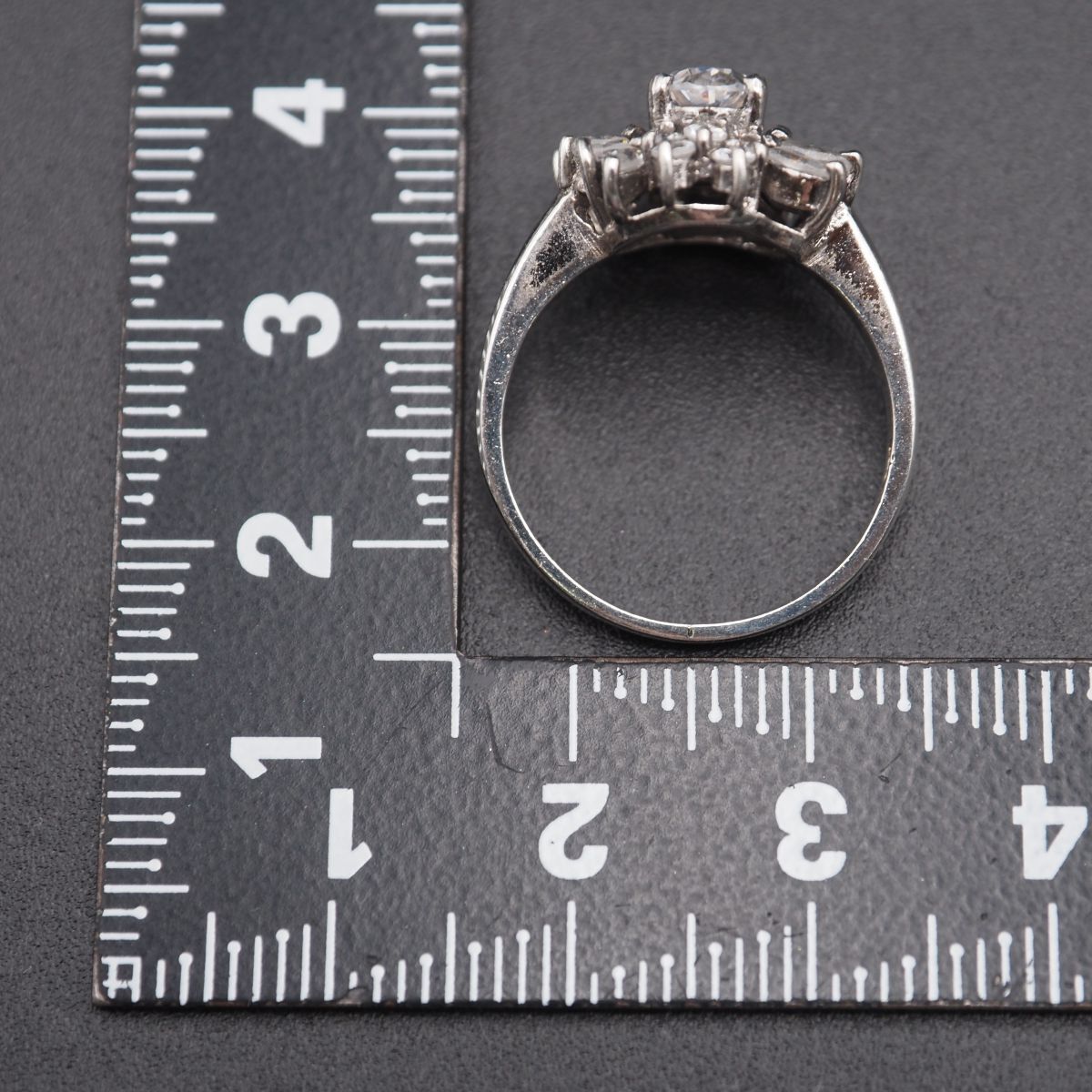 L043 ダイヤモンド風 925刻印 リング デザイン シルバー 指輪 11-12号