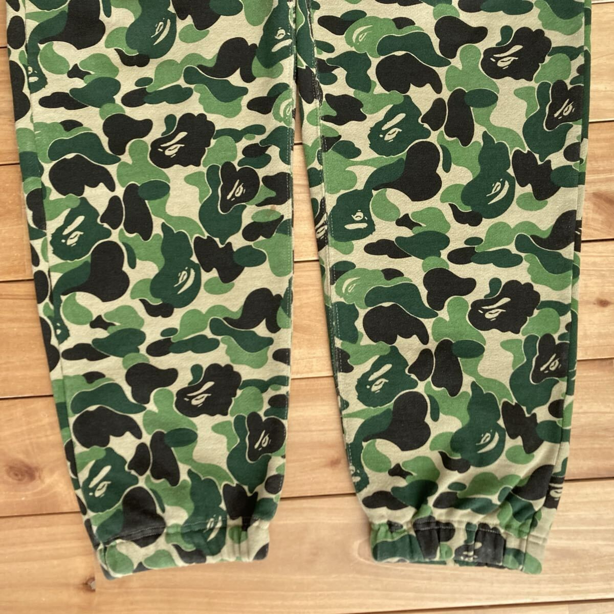 Undefeated × BAPE ABC CAMO スウェットパンツ Sサイズ a bathing ape