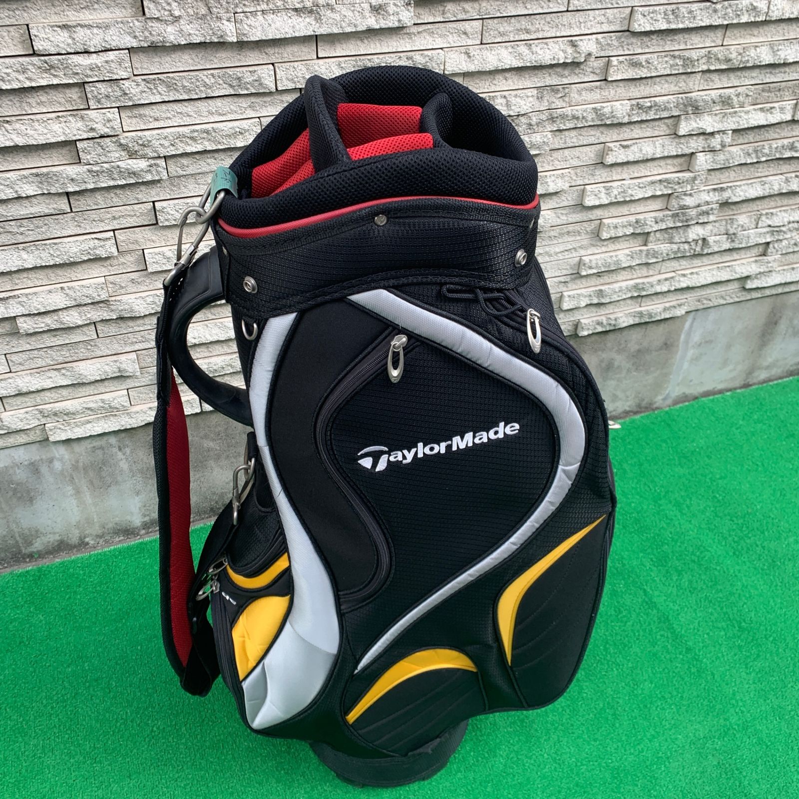 TaylorMade キャディバッグ ブラック【フード付き】 オーステック