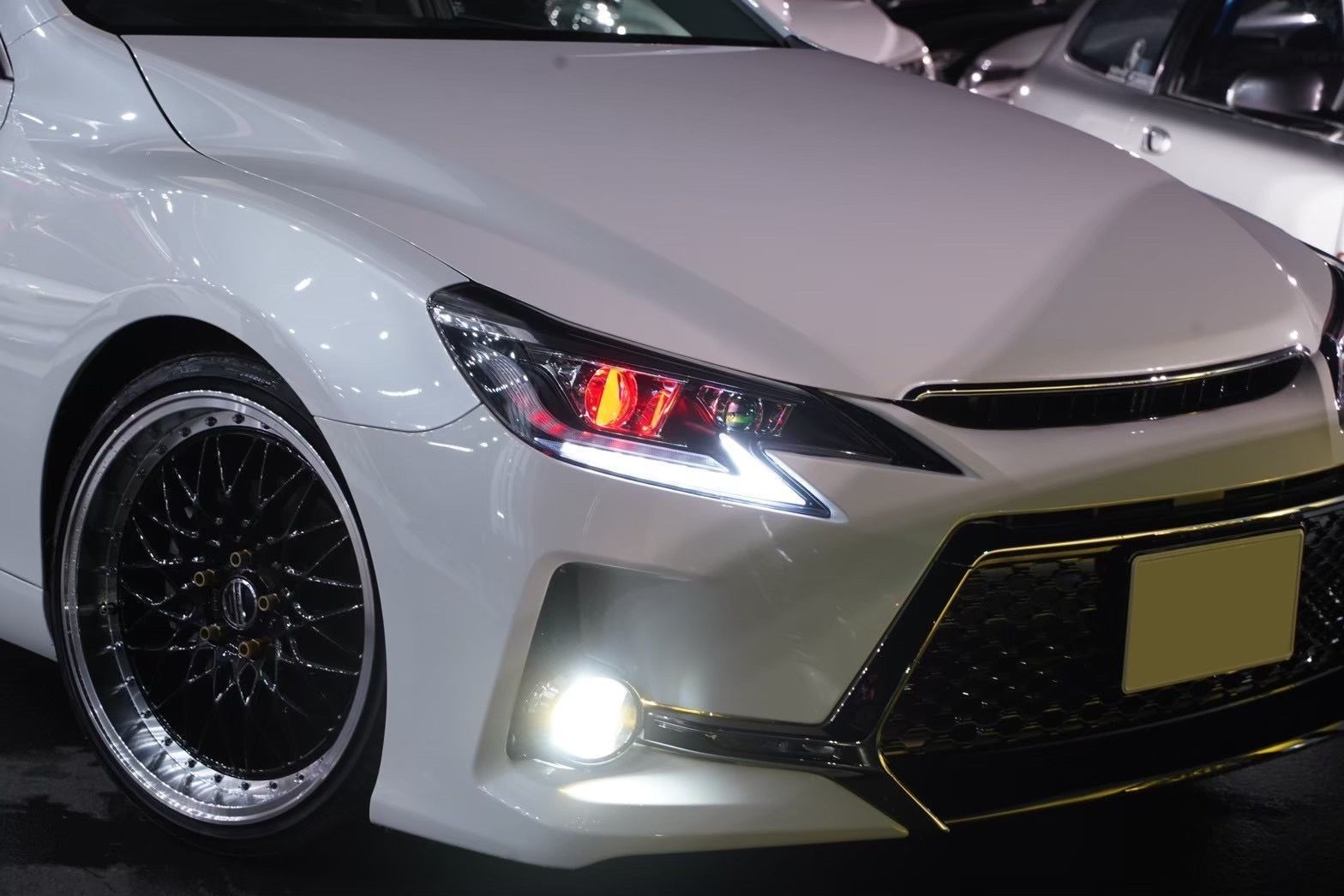 130 マークX 中期 後期 2眼ヘッドライト レッドアイ シーケンシャル