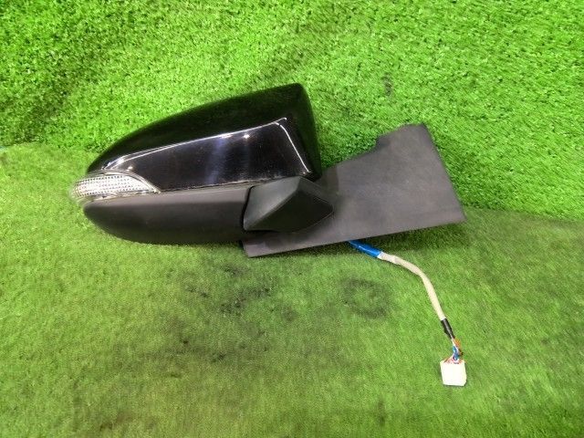 ヴィッツ DBA-NSP135 右 ドア サイド ミラー F 4WD 209 87910-52B90