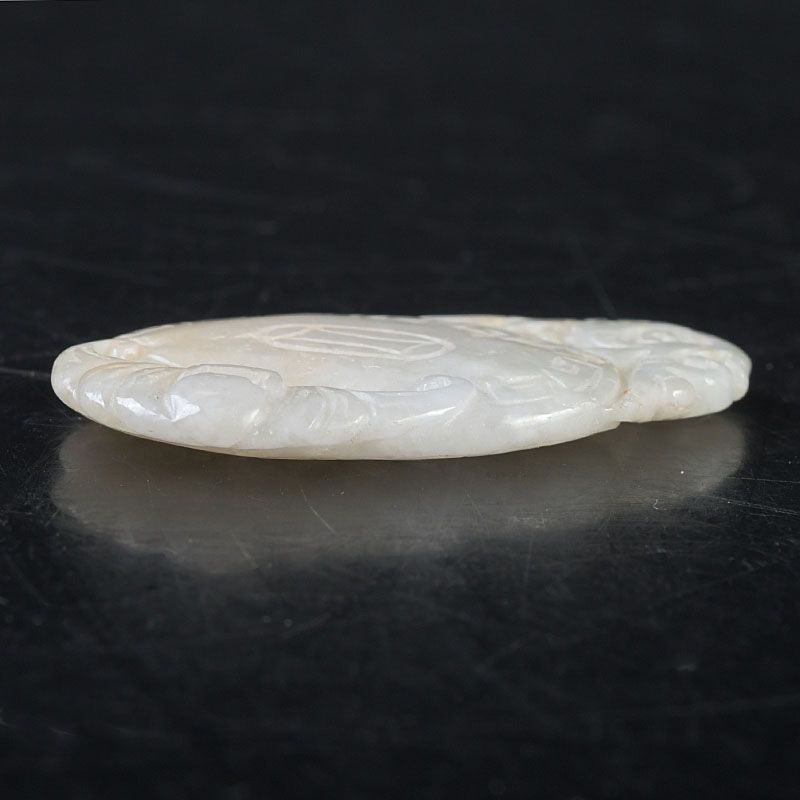 中国 玉石白玉彫刻 神獣 根付 紙鎮 置物 C S655 - メルカリ