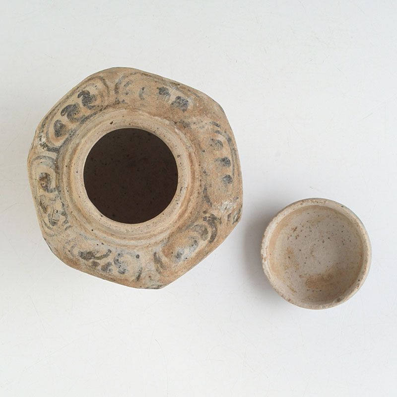 タイ古陶磁 スンコロク 宋胡録 蓋付 小壷 C S656 - メルカリ