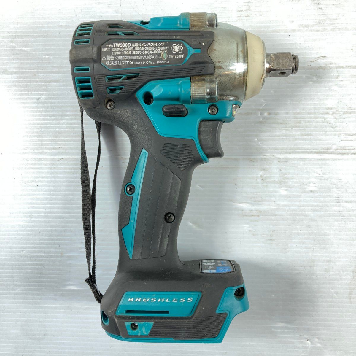 ＊＊MAKITA マキタ 18 V 充電式インパクトレンチ 12.7 sq 本体のみ TW 300 D ブルー