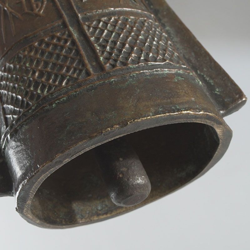 高岡銅器 古賀忠雄 鋳銅 卓鈴 置物 共箱 N S658 - メルカリ