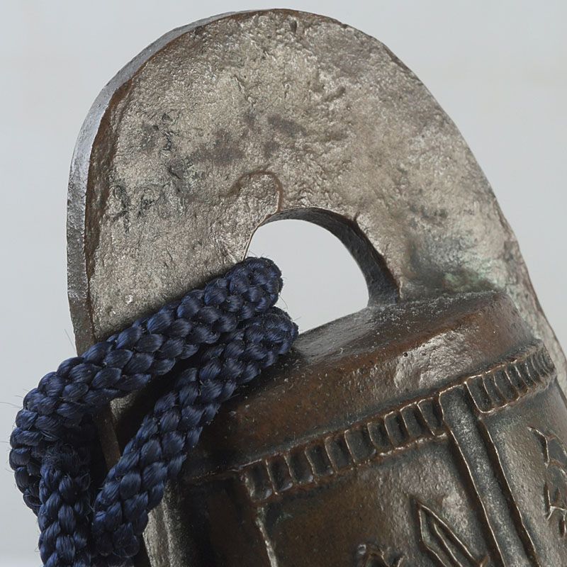 高岡銅器 古賀忠雄 鋳銅 卓鈴 置物 共箱 N S658 - メルカリ