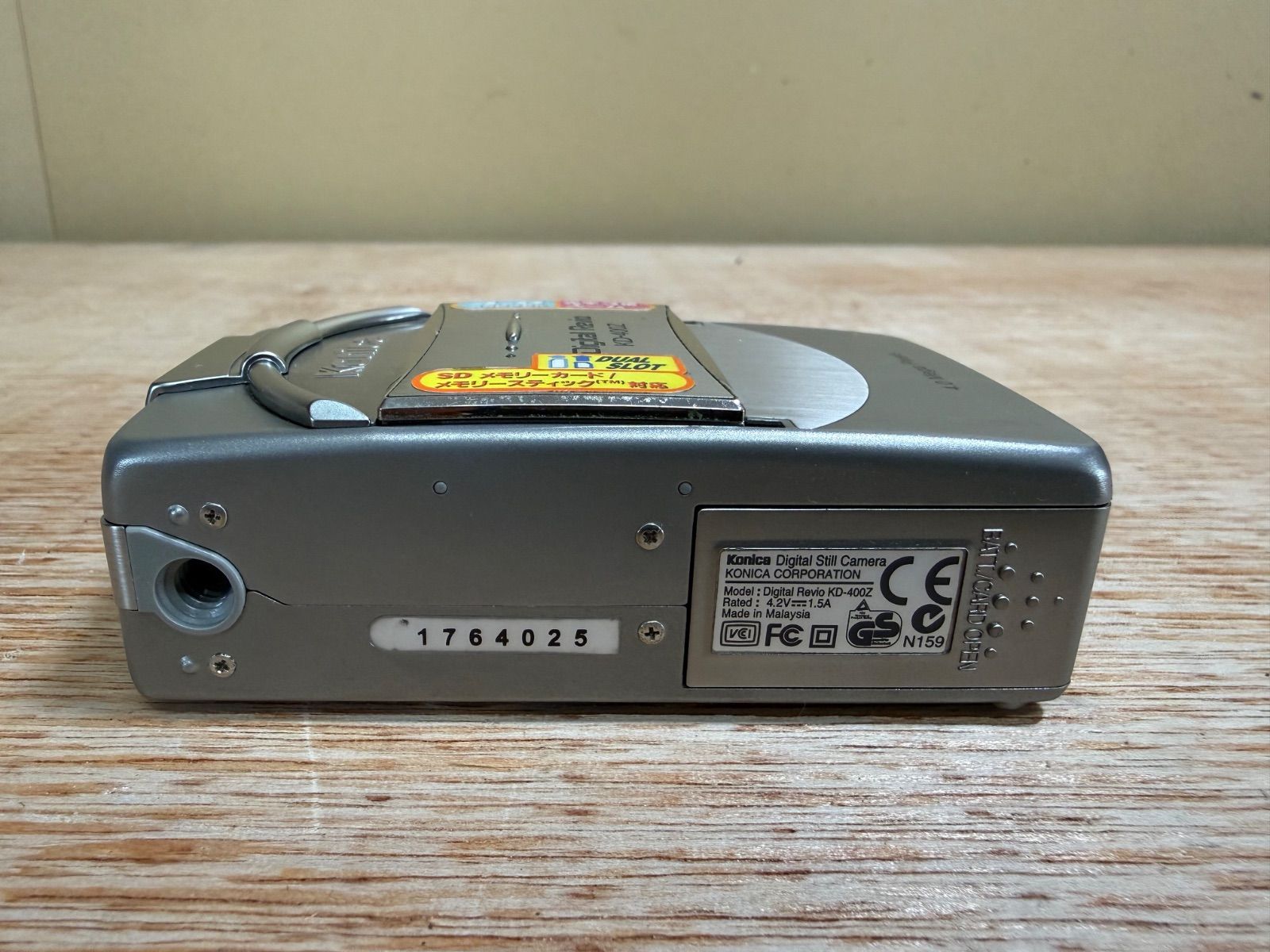 コニカミノルタ デジカメ Digital Revio KD-400Z ジャンク品 - メルカリ