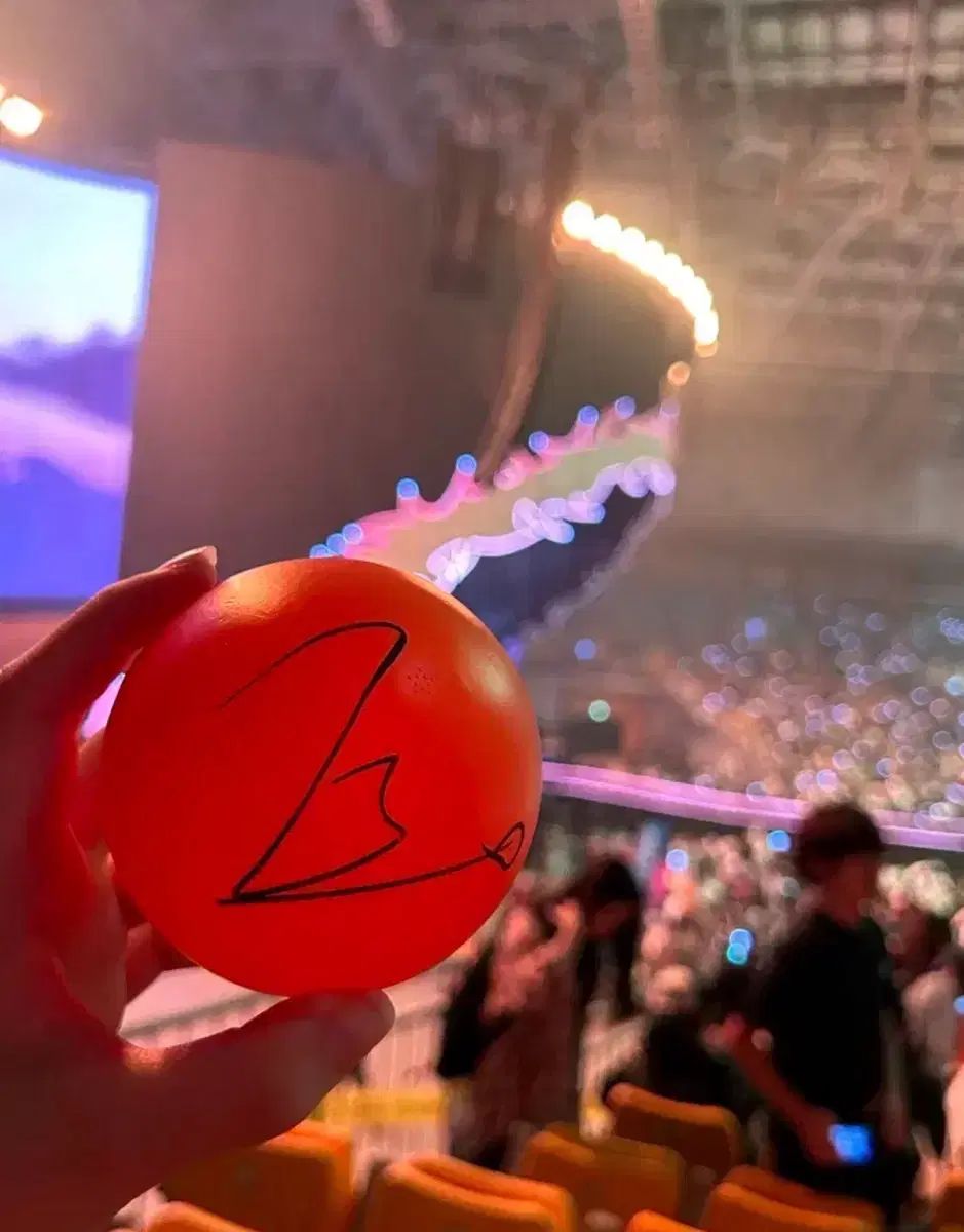 RIIZE（ライズ） ウォンビン(WONBIN) サインボール RISING DAY - メルカリ