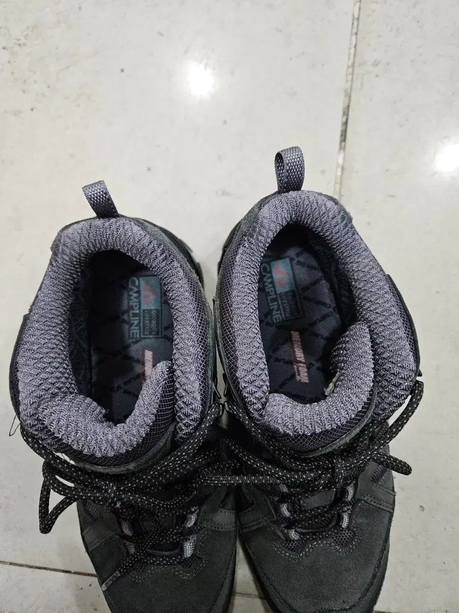 サンティアゴ高等サン靴