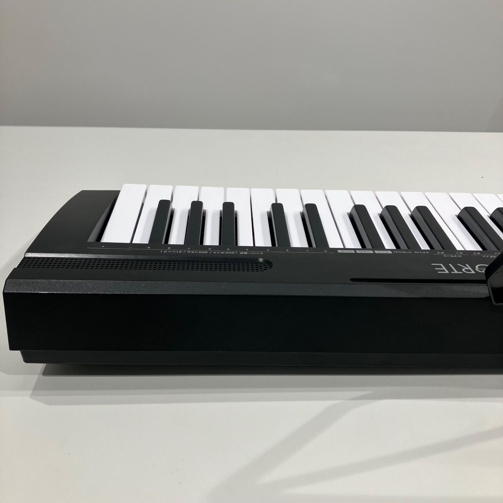 【期間限定値下げ】TORTE 電子キーボード　スタンドTSDK-61 電子ピアノ キーボード 電子ピアノ TORTE TSDK-61 【送料無料】 - メルカリ