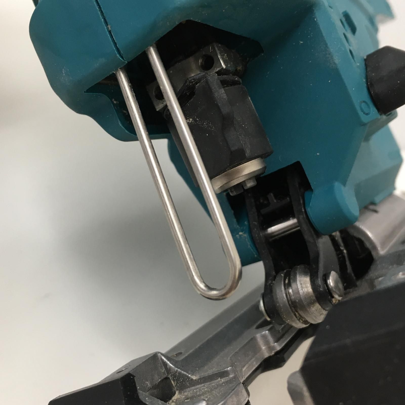  △△MAKITA マキタ 10.8 V 充電式ジグソー スライド式 本体のみ JV 103 D ジグソー 切断工具 切断機