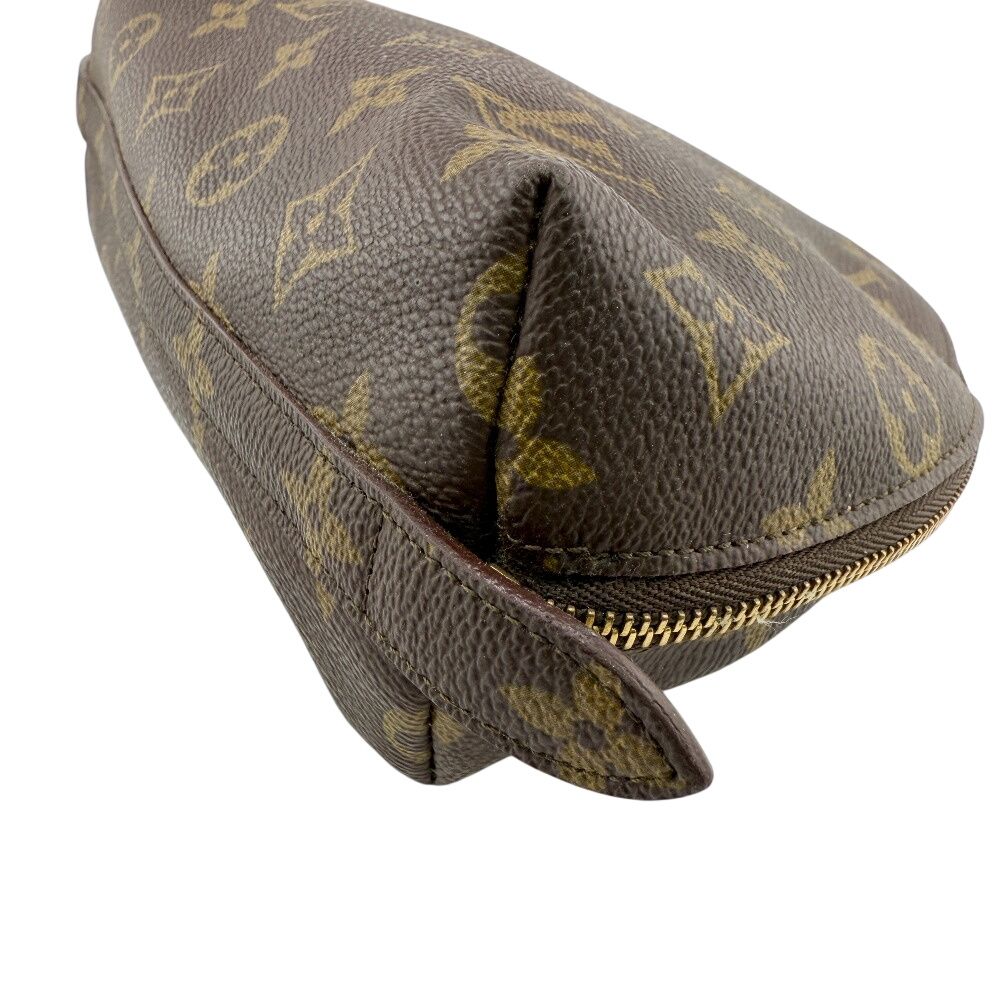 LOUIS VUITTON ルイヴィトン M47520 トゥルース ドゥミロンド ポーチ