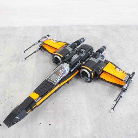 行董 LEGO スターウォーズ Xウィング ファイター 75102＆75113 レイ