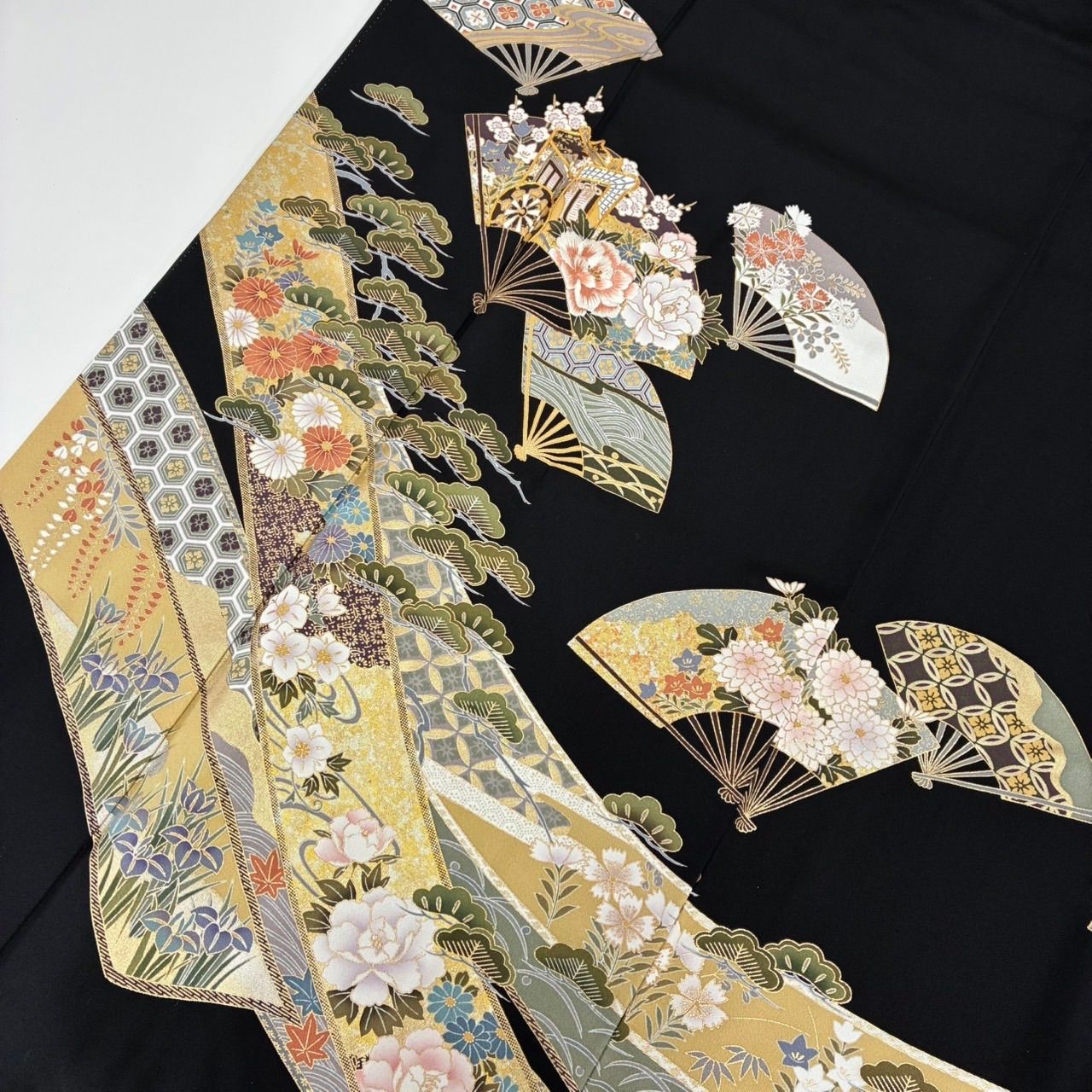 黒留袖 刺繍 裄68 金駒刺繍 本金箔 五つ紋 比翼 正絹 着物 MK-3703