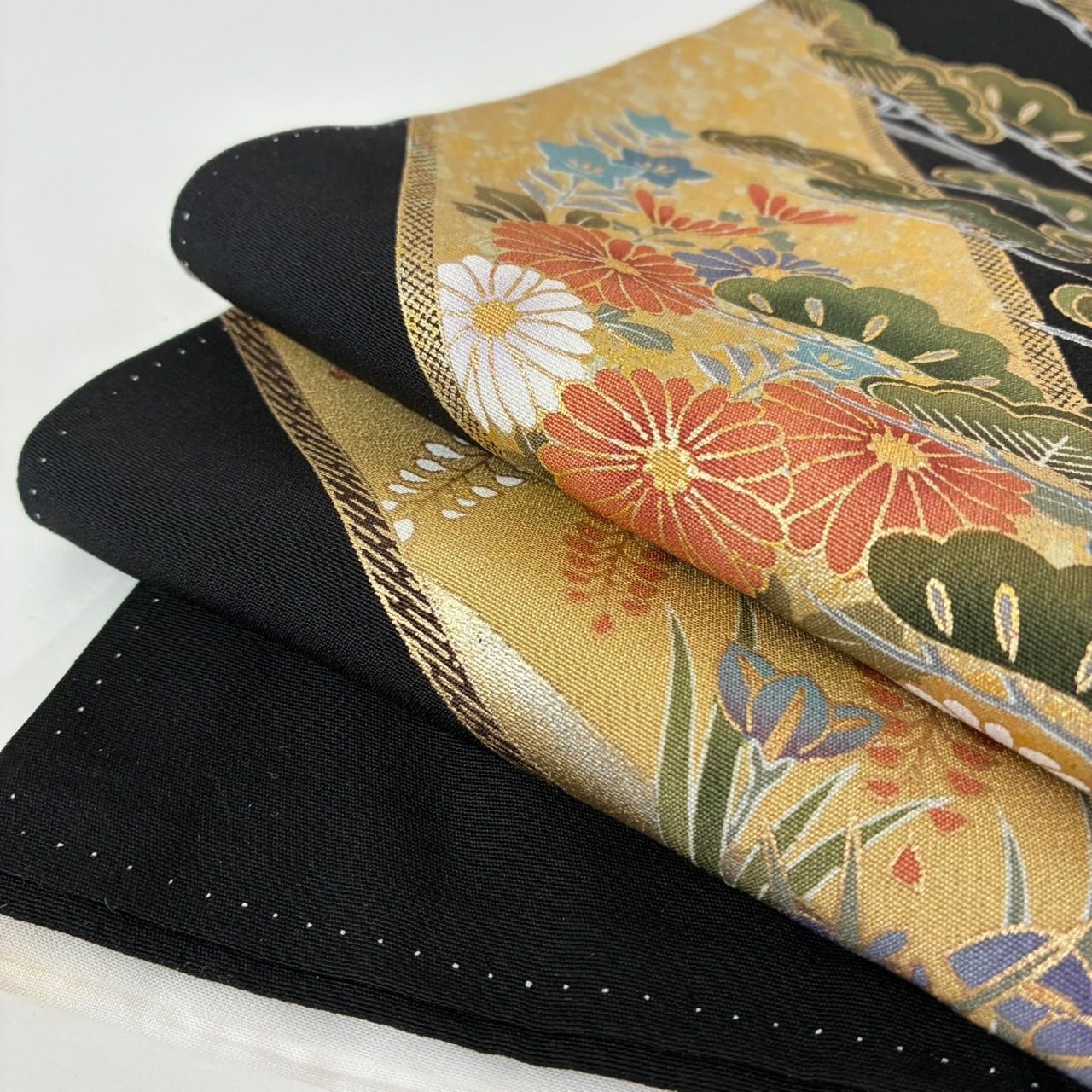 黒留袖 刺繍 裄68 金駒刺繍 本金箔 五つ紋 比翼 正絹 着物 MK-3703