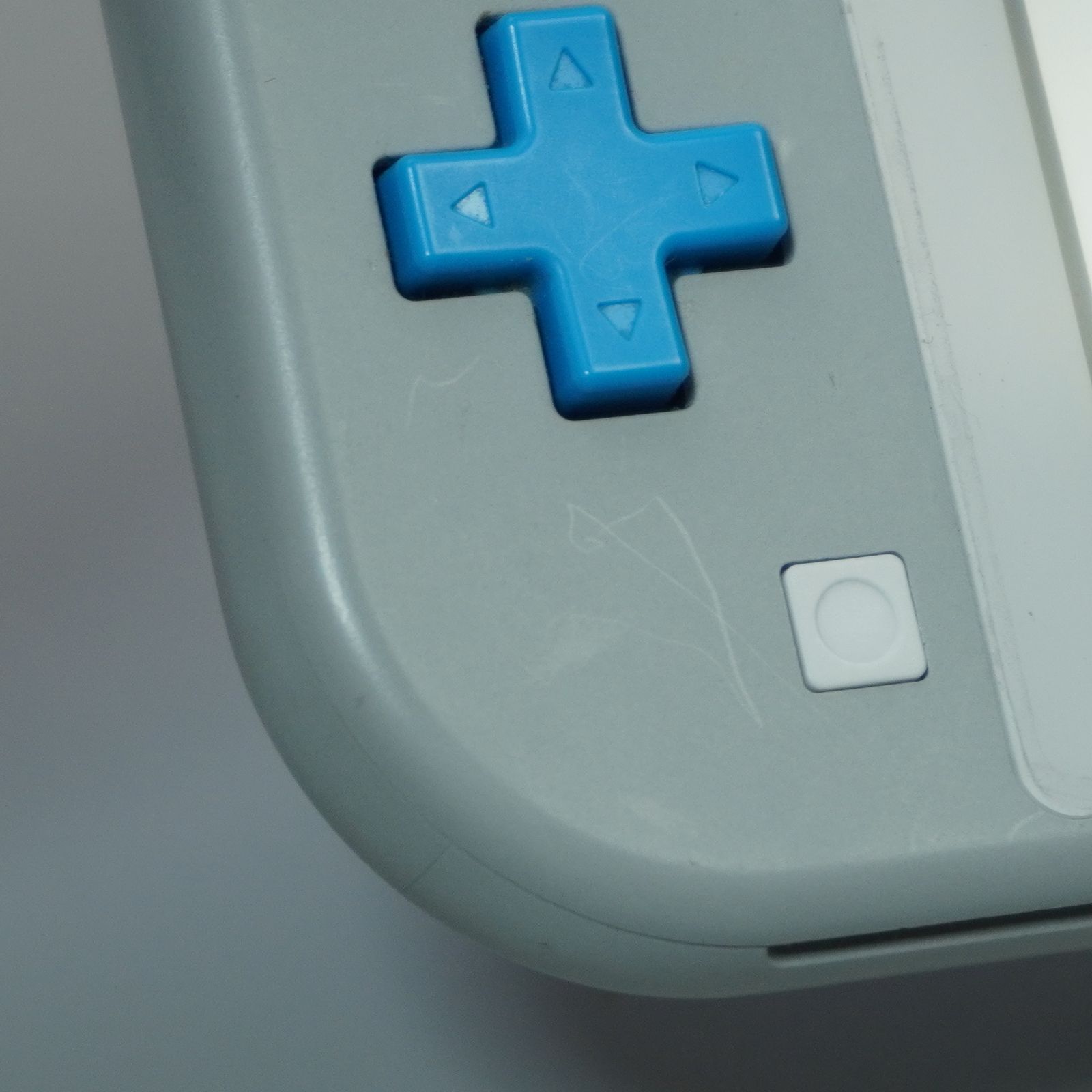 m422】 Nintendo Switch Lite 本体 ザシアン・ザマゼンタ ポケモン