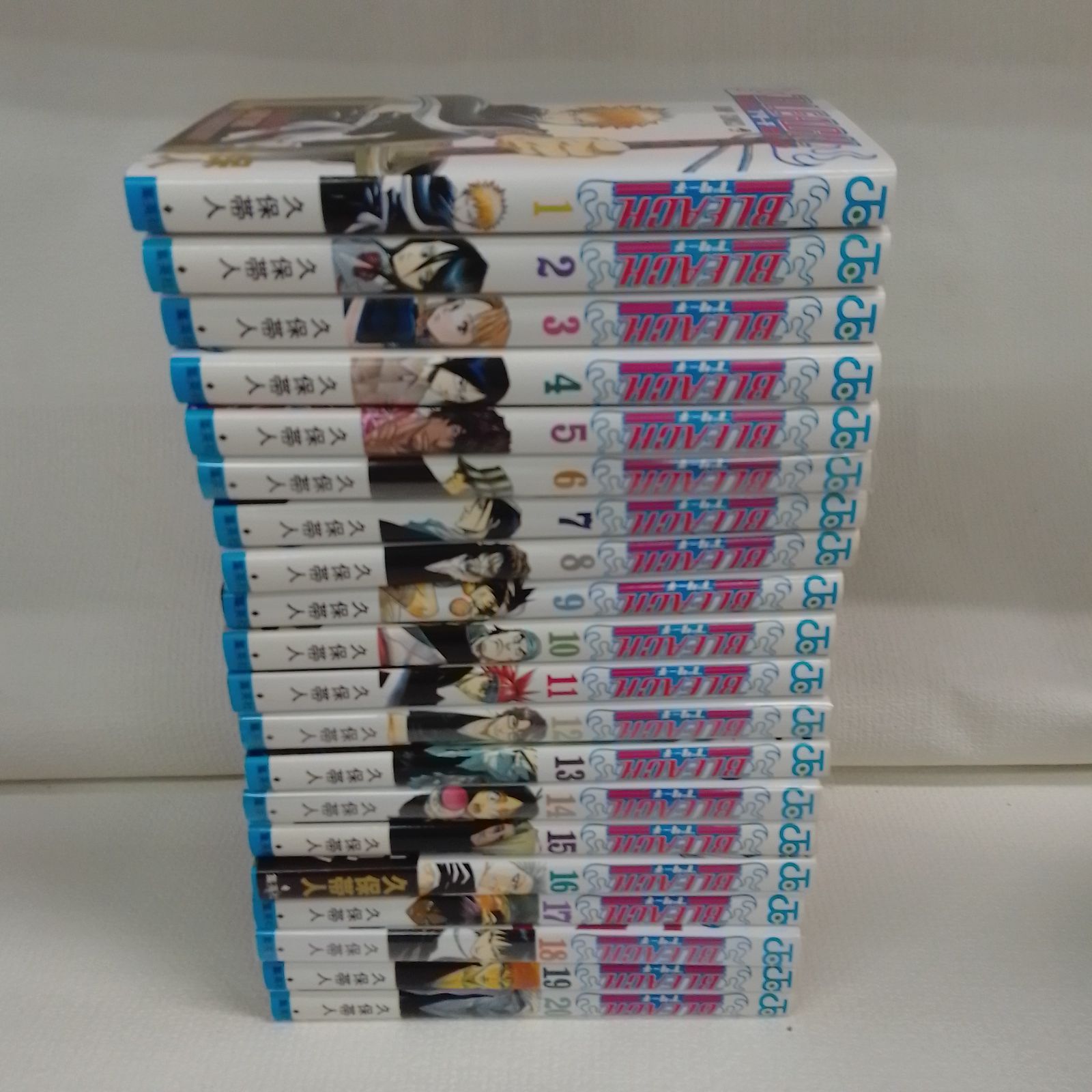 【匿名配送】　BLEACH ブリーチ 1〜74巻　全巻セット　一巻初版 集英社（SHUEISHA） BLEACH-ブリーチ- 1〜74巻 全巻セット 全巻新品