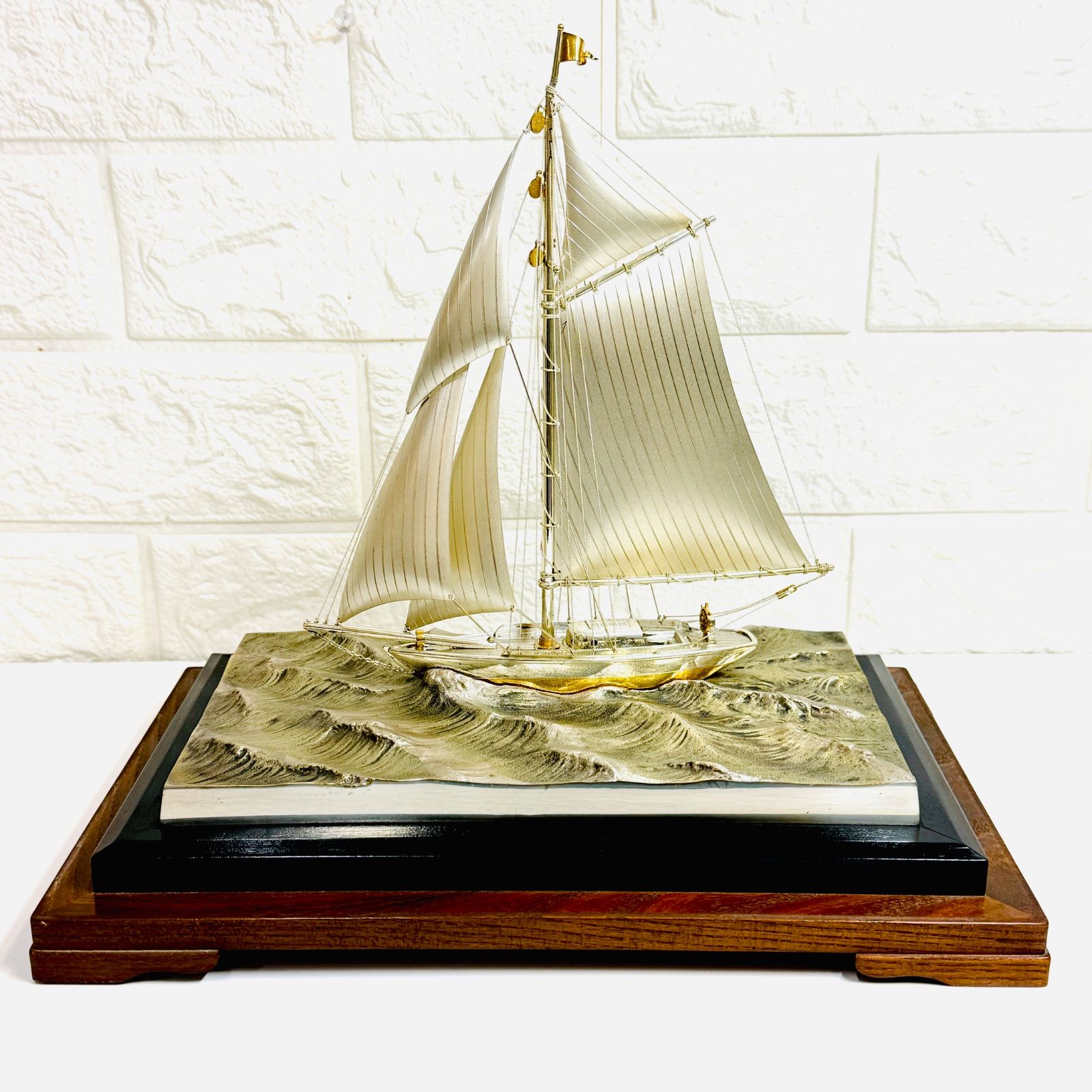 ガラスケース付き